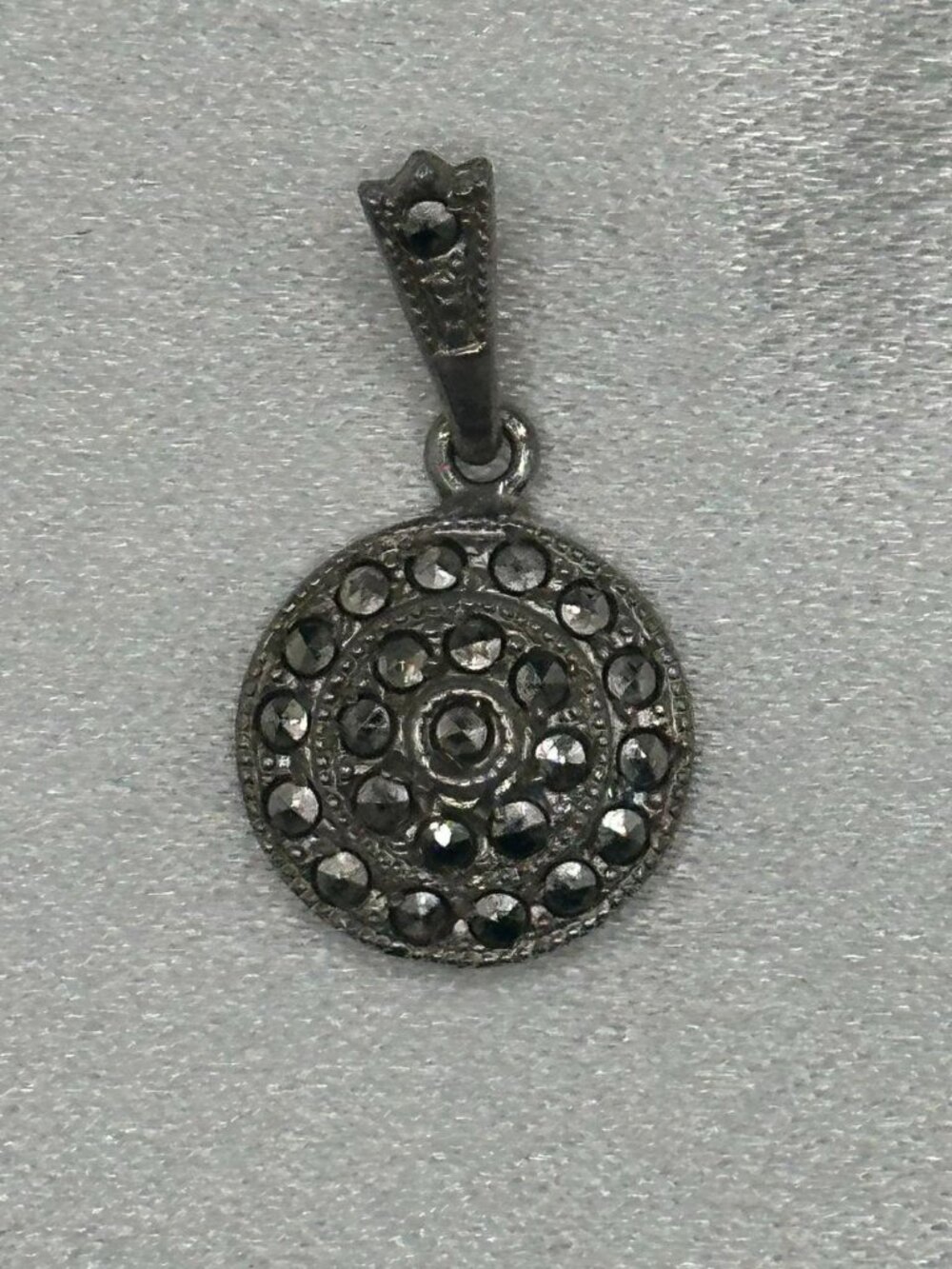 Vintage Y2K Sterling Silver Circular Small Marcasite Pendant